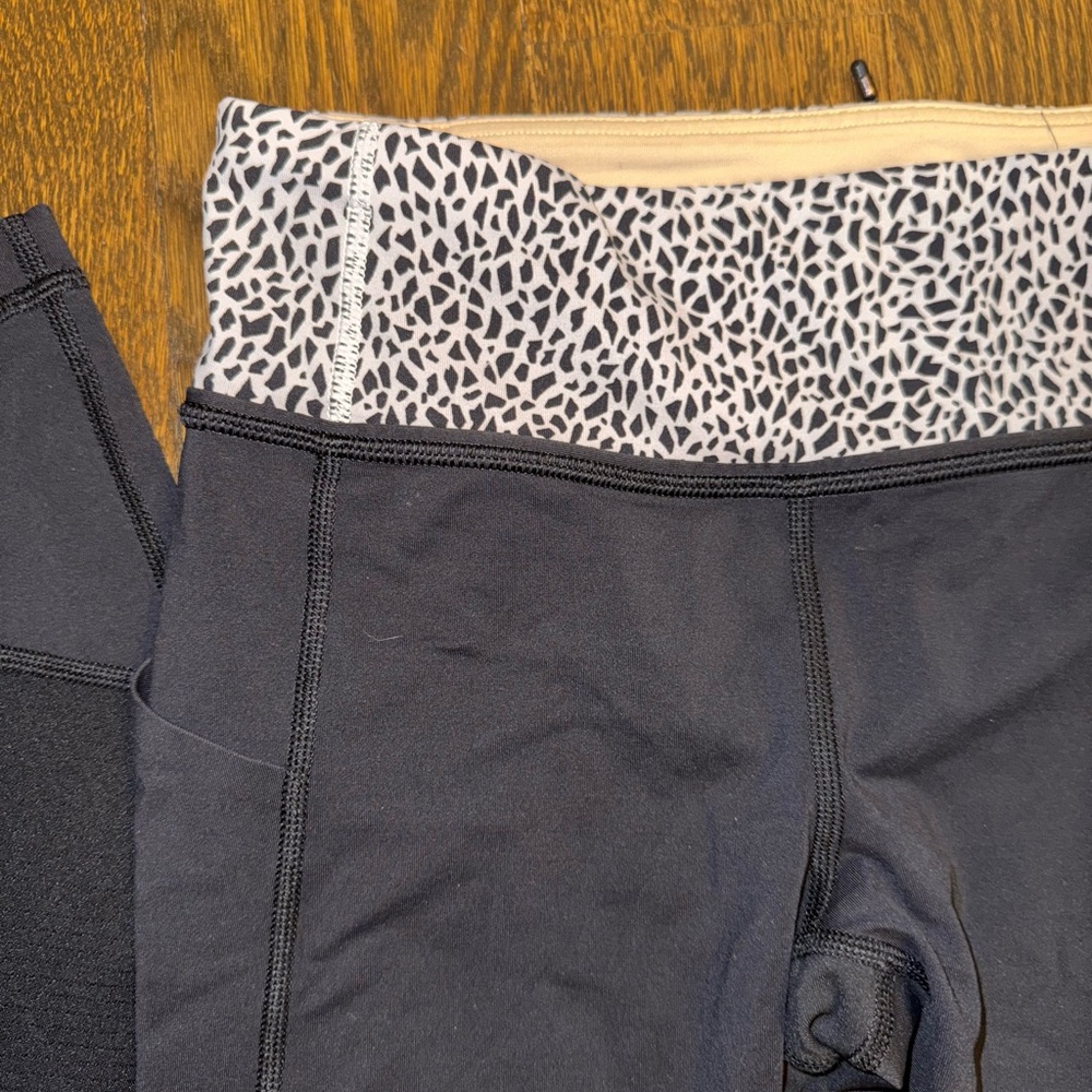 Lululemon Crop Black Leggings with Patterned Waistband and Pockets